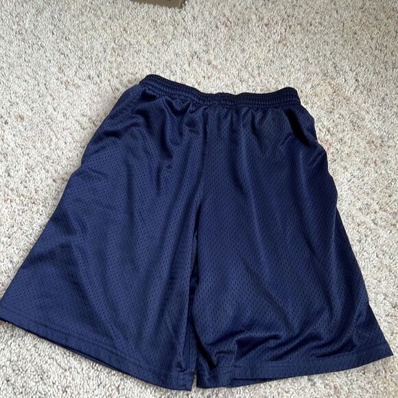 Under Armour boys navy blue medium (10/12) athletic shorts - Picture 3 of 3